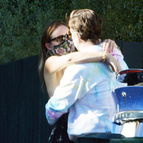 Exclusif - Olivia Wilde et son ex fiancé Jason Sudeikis partagent un moment de tendresse quelques jours après l'annonce de la rupture de leurs fiançailles à Los Angeles.