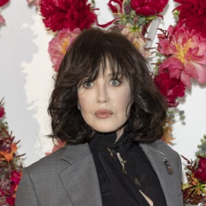 Isabelle Adjani au photocall du dîner de lancement des Parfums Louis Vuitton, Stellar Times, Cosmetic Cloud, Dancing Blossom, Rhapsody et Symphony, à la fondation Louis Vuitton à Paris, France, le 5 juillet 2021. © Olivier Borde/Bestimage 