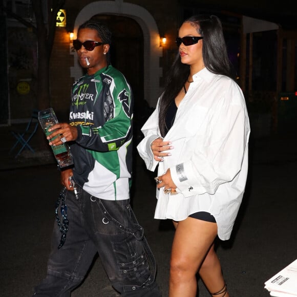 Rihanna et son compagnon ASAP Rocky arrivent au restaurant "Emilio" à New York, le 11 août 2022.