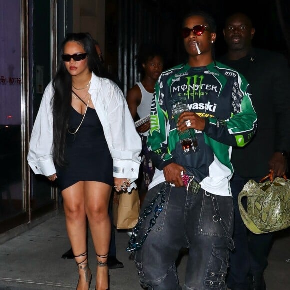 Rihanna et son compagnon ASAP Rocky arrivent au restaurant "Emilio" à New York, le 11 août 2022.