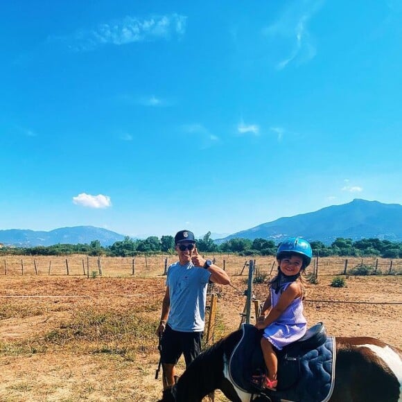 Grégoire Lyonnet et sa fille Maggy à cheval.