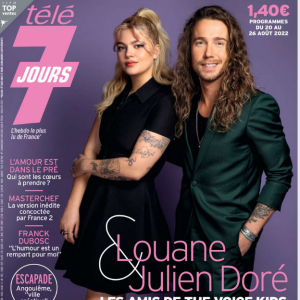 Louane et Julien Doré font la couverture de "Télé 7 Jours" à l'occasion du lancement de la huitième saison de "The Voice Kids"