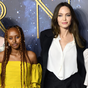 Angelina Jolie et ses filles Shiloh, Zahara et Vivienne au photocall de la projection du film Eternals (Les Eternels) au BFI Imax à Londres.
