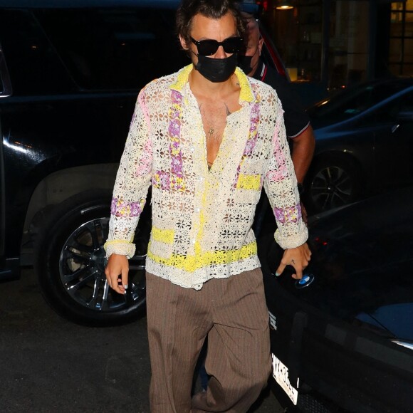 Harry Styles et sa compagne Olivia Wilde vont dîner au restaurant Rubirosa à New York le 18 août 2022.