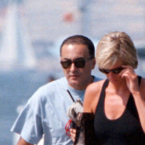 Diana, princesse de Galles et Dodi Al Fayed en vacances à Saint-Tropez en juillet 1997