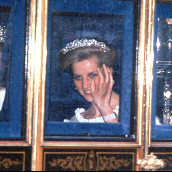 Lady Diana et la reine Elizabeth