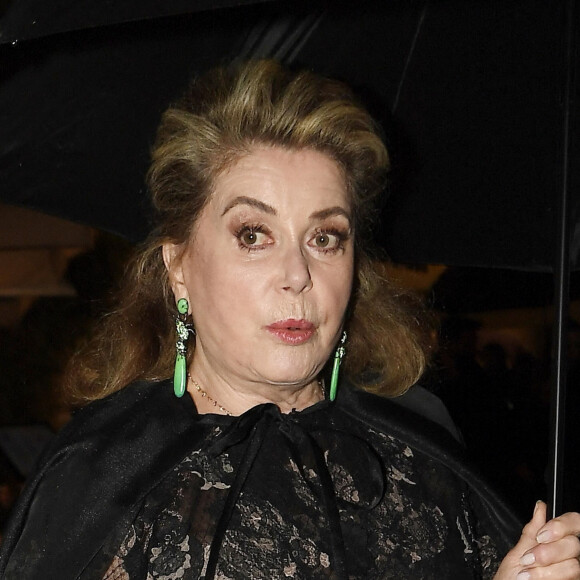 Catherine Deneuve - People à la soirée Dior dans le cadre de la 59 ème Biennale d'art de Venise. Les bénéfices de cette soirée seront reversés aux réfugiés Ukrainiens en Italie. venise le 23 avril 2022 