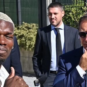 Paul Pogba arrive dans un centre médical de Turin avant de jouer avec la Juventus le 9 juillet 2022. © ANSA via ZUMA Press / Bestimage 