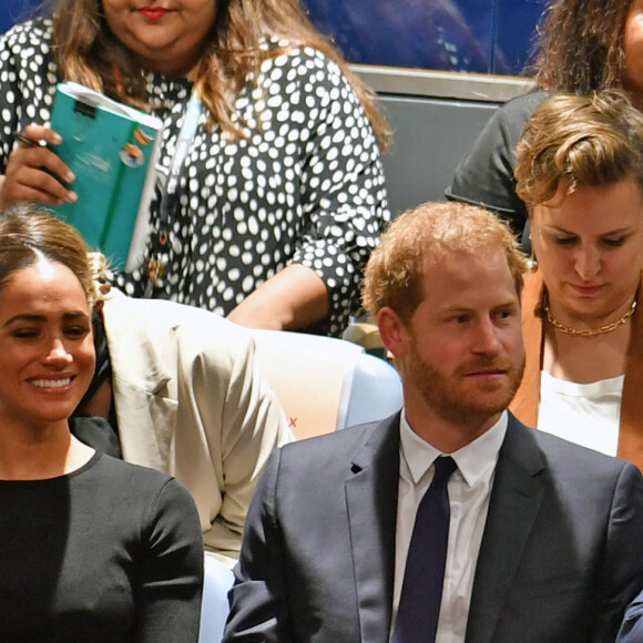 Le prince Harry, duc de Sussex et Meghan Markle, duchesse de Sussex, lors de la célébration du "Nelson Mandela International Day" au siège de l'ONU à New York. Le Prix Nelson Mandela des Nations Unies 2020 a été décerné à Mme Marianna V. Vardinoyannis de Grèce et au Dr Morissanda Kouyate de Guinée. New York, le 18 juillet 2022.