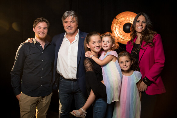 Exclusif - David Douillet, Vanessa Carrara, Blanche Douillet, Matteo Douillet, Agathe et Romane - Enregistrement de l'émission "La Chanson secrète 7" à la Scène musicale à Paris. © Gaffiot-Moreau / Bestimage