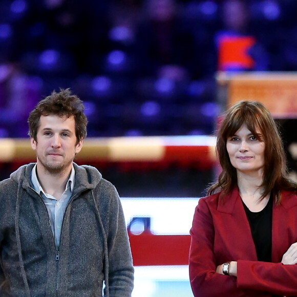 Guillaume Canet et Marina Hands - Remise des prix du Gucci Paris Masters 2012 remporte par Marc Houtzager devant Denis Lynch et Alvaro de Miranda a Villepinte le 2 Decembre 2012. 