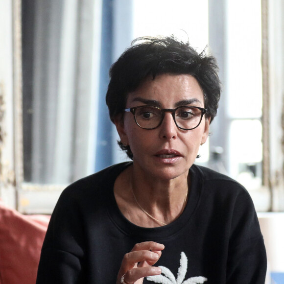 Rachida Dati se rend dans le Xe arrondissement de Paris dans le cadre de la campagne des élections pour les municipales, le 19 juin 2020. © Stéphane Lemouton / Bestimage