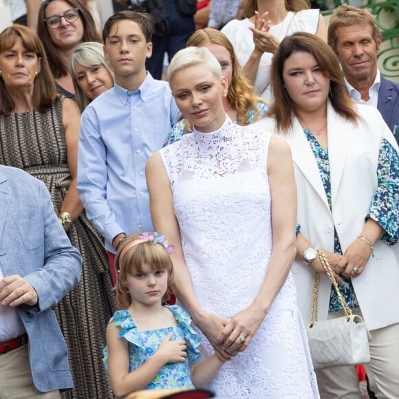 La princesse Charlene de Monaco, la princesse Gabriella de Monaco, comtesse de Carladès, Mélanie De Massy - La famille princière de Monaco lors du traditionnel Pique-nique des monégasques au parc princesse Antoinette à Monaco le 3 septembre 2022. © Olivier Huitel/Pool Monaco/Bestimage 