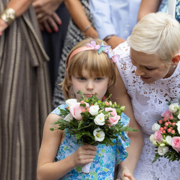 La princesse Charlene de Monaco, la princesse Gabriella de Monaco, comtesse de Carladès - La famille princière de Monaco lors du traditionnel Pique-nique des monégasques au parc princesse Antoinette à Monaco le 3 septembre 2022. © Olivier Huitel/Pool Monaco/Bestimage 