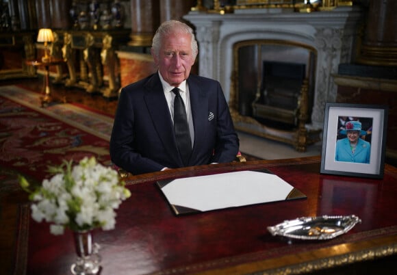Le roi Charles III d'Angleterre prononce son discours à la nation et au Commonwealth depuis le palais de Buckingham à Londres, Royaume Uni, le 9 septembre 2022.