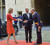 Le roi Philippe de Belgique et la reine Mathilde - Mariage civil de la princesse Maria Laura de Belgique et William Isvy à la mairie de Bruxelles le 10 septembre 2022. 