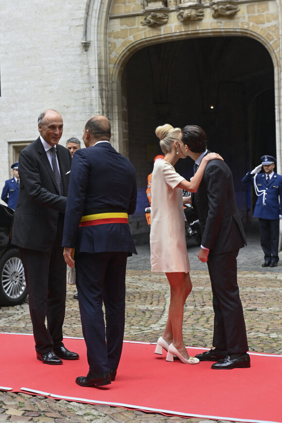 Le prince Lorenz de Belgique - Mariage civil de la princesse Maria Laura de Belgique et William Isvy à la mairie de Bruxelles le 10 septembre 2022. 