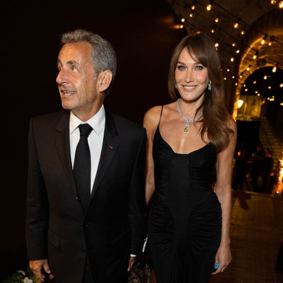 Carla Bruni et son mari Nicolas Sarkozy - Personnalités à la soirée "Women In Motion" par Kering au Château de la Castre lors du 75ème Festival International du Film de Cannes. Le 22 mai 2022 © Olivier Borde / Bestimage