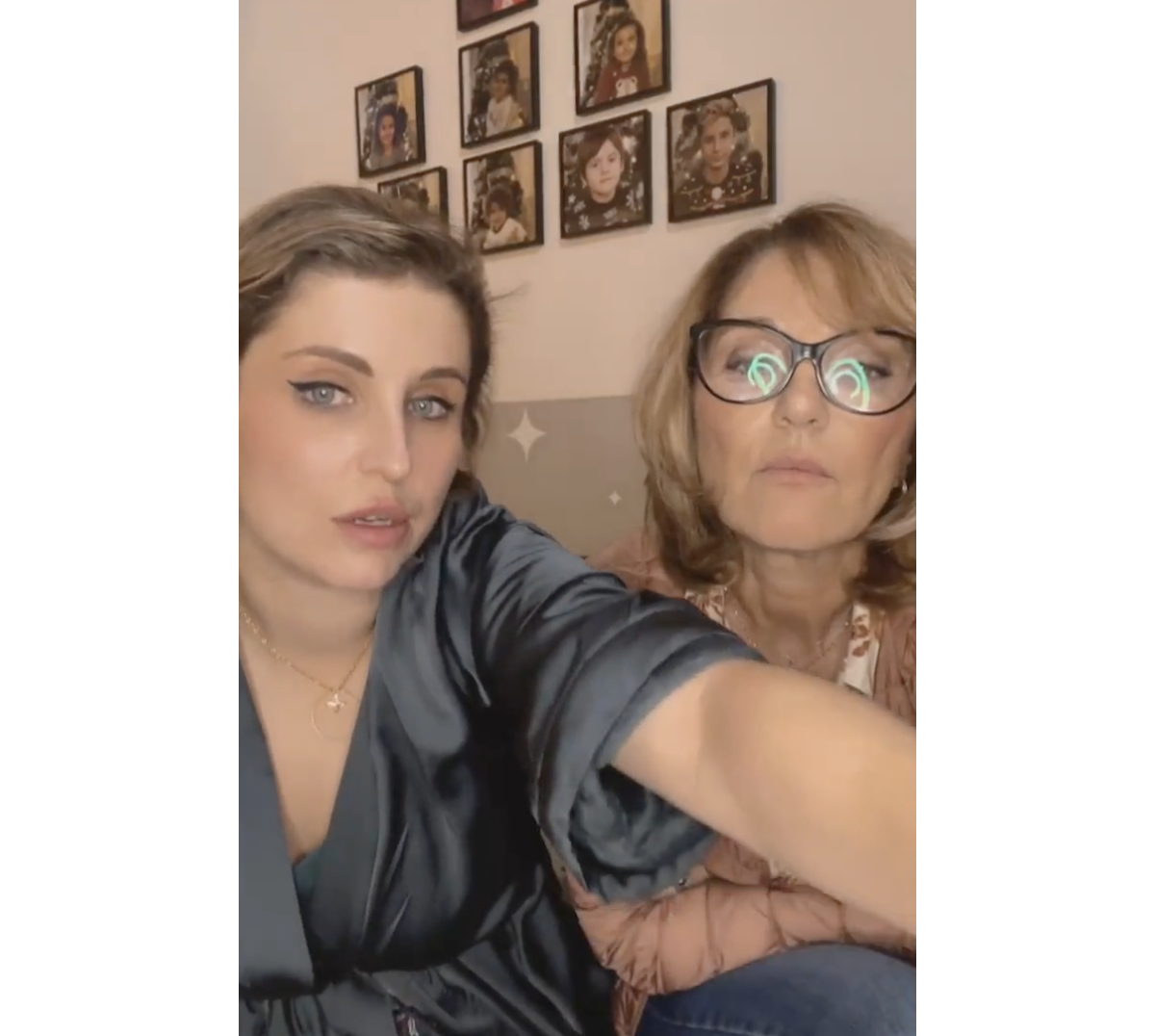 Photo : Amandine Pellissard (Familles nombreuses) a fait un live avec sa  mère et son frère - Instagram - Purepeople