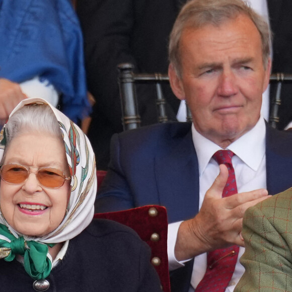 La reine Elisabeth II d'Angleterre assiste au "Royal Windsor Horse Show" à Windsor en présence du prince Edward, duc de Kent, et de sa femme, Sophie Rhys-Jones, comtesse de Wessex, Royaume Uni, le 13 mai 2022. 