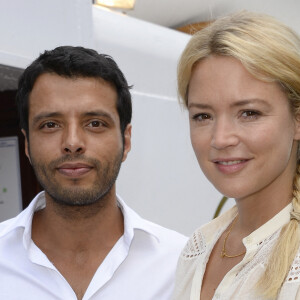 Virginie Efira et son compagnon Mabrouk El Mechri - La 4ème édition du "Brunch Blanc" sur le bateau "L'Excellence" à Paris, le 29 juin 2014.