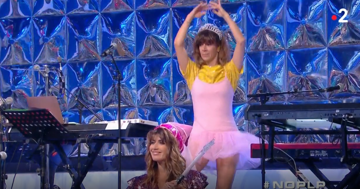 Magali Ripoll enlève son tutu en pleine émission de N