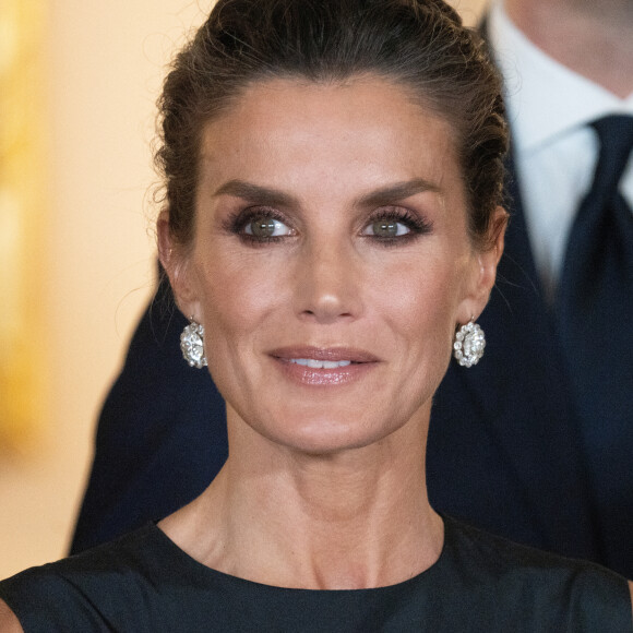 La reine Letizia d’Espagne - Dîner de gala du 32ème Sommet de l'OTAN au Palais royal de Madrid, le 28 juin 2022.