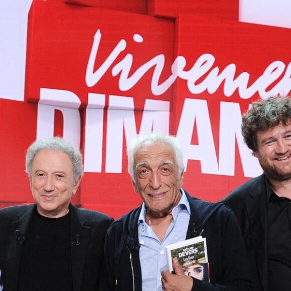 Exclusif - David Jarre, Elodie Navarre, Michel Drucker, Gérard Darmon, Olivier De Benoist et Nathan Devers - Enregistrement de l'émission "Vivement Dimanche" au Studio Gabriel à Paris, présentée par M.Drucker et diffusée le 18 septembre sur France 3 © Guillaume Gaffiot / Bestimage