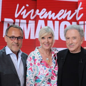 Exclusif - Emmanuel Chaunu, Chantal Ladesou et Michel Drucker - Enregistrement de l'émission "Vivement Dimanche" au Studio Gabriel à Paris, présentée par M.Drucker et diffusée le 18 septembre sur France 3 © Guillaume Gaffiot / Bestimage