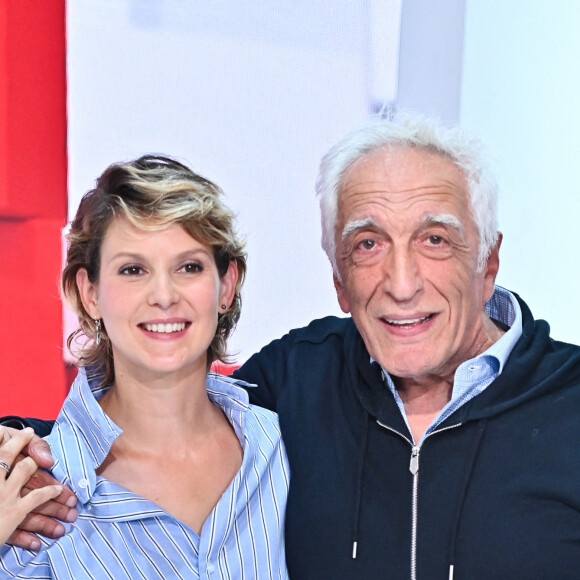 Exclusif - Elodie Navarre et Gérard Darmon - Enregistrement de l'émission "Vivement Dimanche" au Studio Gabriel à Paris, présentée par M.Drucker et diffusée le 18 septembre sur France 3 © Guillaume Gaffiot / Bestimage