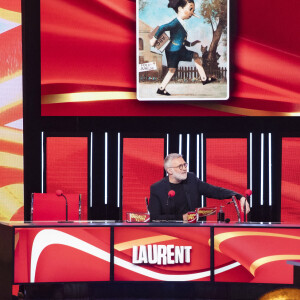 Exclusif - Laurent Ruquier - Enregistrement de l'émission "Les Grosses Têtes Prime", présentée par L.Ruquier et diffusée le 2 octobre à 21h05 sur France 2. Les Grosses Têtes vous invitent à une nouvelle soirée placée sous le signe de l'humour, ce samedi. Culture générale, jeux en pagaille, happening en tous genres... L.Ruquier met le paquet pour vous faire passer une soirée que vous n'êtes pas prêts d'oublier ! Comme d'habitude, des invités de haut niveau viendront jouer avec nos Grosses Têtes. © Jack Tribeca / Bestimage 
