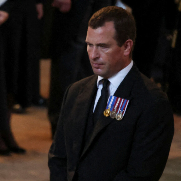 Catherine (Kate) Middleton, princesse de Galles, Le prince Harry, duc de Sussex et Meghan Markle, duchesse de Sussex - Intérieur - Procession cérémonielle du cercueil de la reine Elisabeth II du palais de Buckingham à Westminster Hall à Londres, où les Britanniques et les touristes du monde entier pourront lui rendre hommage jusqu'à ses obsèques prévues le 19 septembre 2022. Le 14 septembre 2022. 