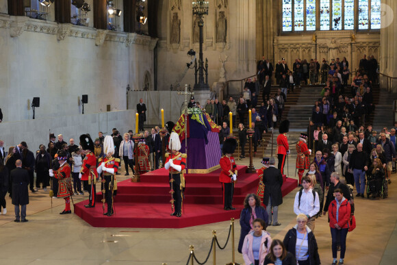 Veillée des petits-enfants de la reine Elizabeth II au Westminster Hall à Londres, Royaume Uni, le 17 septembre 2022. 