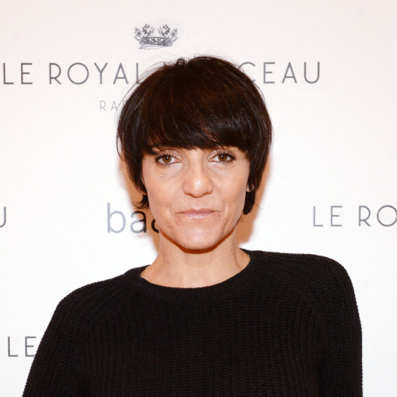 Exclusif - Florence Foresti lors de l'inauguration de la boutique Ba&Sh à l'hôtel Royal Monceau à Paris le 15 mars 2018. Pour la toute première fois, Ba&sh collabore avec Le Royal Monceau et imagine pour l'occasion un pop-up store inédit au sein du palace de la capitale. Deux entités aux univers respectifs qui se ressemblent, à la fois chics et parisiens. Audace, ambition et féminité ont été les maîtres mots dans l'élaboration de ce tout nouveau projet imaginé par Barbara et Sharon, fondatrices de la marque, qui souhaitaient également y apporter une dimension internationale en choisissant ce cadre exclusif. Au programme, la totalité des pièces de la collection printemps-été 2018 de la griffe mais aussi des lignes capsules ultra-inédites en édition limitée vendues uniquement au Royal Monceau, le tout niché dans un espace chaleureux et boisé. Une nouvelle adresse éphémère à découvrir dès maintenant, pour une durée de 6 mois. © Rachid Bellak / Bestimage 