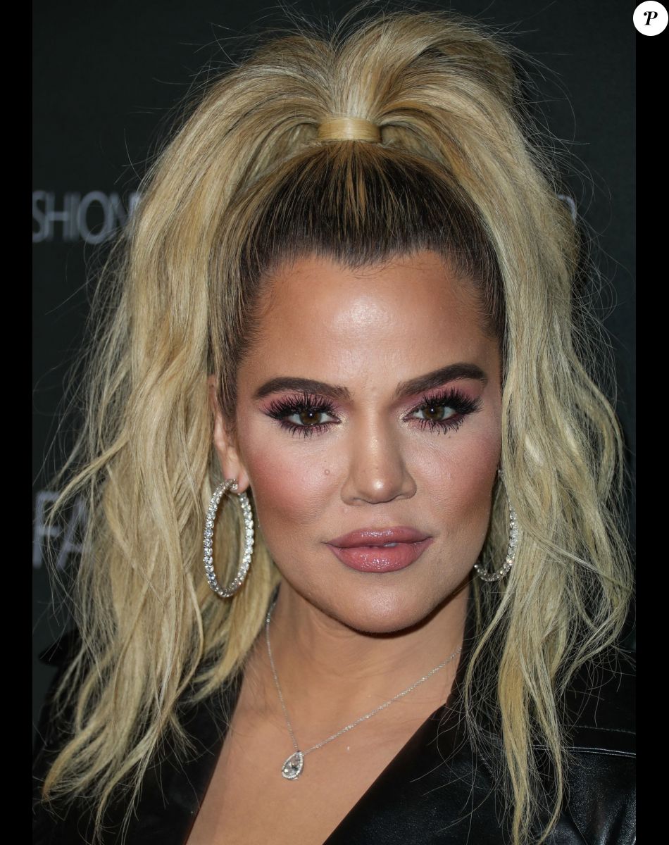 Khloe Kardashian lors du photocall de la soirée Fashion Nova X Cardi B à Hollywood le 14 novembre 2018.