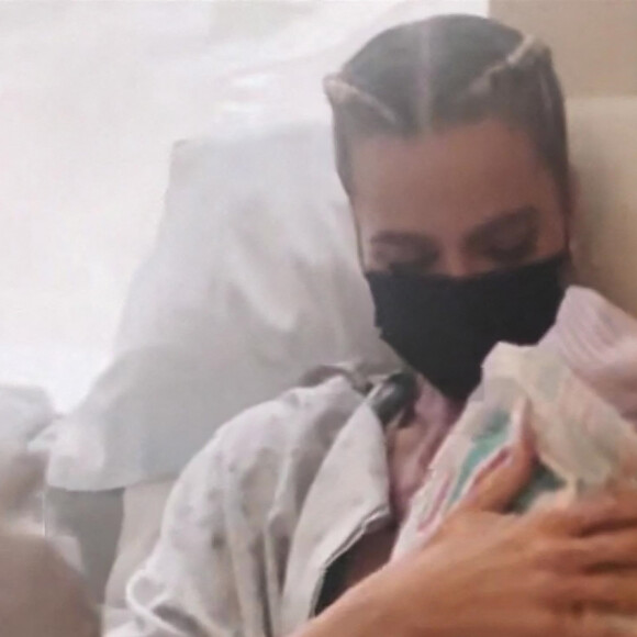 Khloe Kardashian - K.Kardashian accueille son second enfant dans la deuxième saison de "The Kardashians". Khloe Kardashian et son compagnon T.Thompson ont eu cet enfant en août dernier par mère porteuse, alors que le joueur de basket l'avait trompé. Le 21 septembre 2022. 