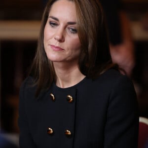 Catherine (Kate) Middleton, princesse de Galles, rencontre des bénévoles et du personnel opérationnel au Windsor Guildhall à Windsor, Royaume Uni, le 22 septembre 2022, afin de les remercier de leur implication dlors des funérailles de la La reine Elisabeth II au château de Windsor. 