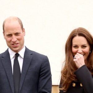 Le prince William, duc de Cambridge et Kate Middleton, duchesse de Cambridge, visitent le centre RAF Air Cadets à Londres, le 21 avril 2021, quelques jours après les obsèques du Prince Philip. 