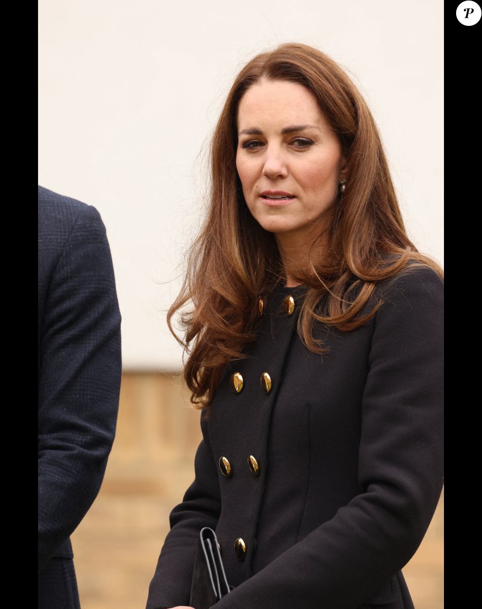 Le prince William, duc de Cambridge et Kate Middleton, duchesse de Cambridge, visitent le centre RAF Air Cadets à Londres, le 21 avril 2021, quelques jours après les obsèques du Prince Philip.