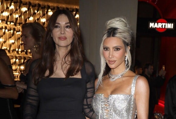 Kim Kardashian et Monica Bellucci à la soirée "Dolce & Gabbana" lors de la Fashion Week de Milan (MLFW)), le 24 septembre 2022. 