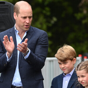 Le prince William, duc de Cambridge, et Catherine (Kate) Middleton, duchesse de Cambridge, accompagnés de leurs enfants, le prince George de Cambridge et la princesse Charlotte de Cambridge en visite au château de Cardiff, Royaume Uni, le 4 juin 2022, à l'occasion du jubilé de platine de la reine d'Angleterre. 