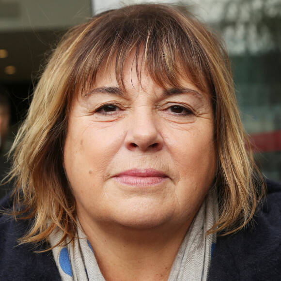 Exclusif - Michèle Bernier quitte les studios RTL à Paris. © Jonathan Rebboah / Panoramic / Bestimage