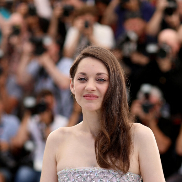 Marion Cotillard au photocall de "Brother And Sister (frère et soeur)" lors du 75ème Festival International du Film de Cannes, le 21 mai 2022. © Dominique Jacovides/Bestimage 