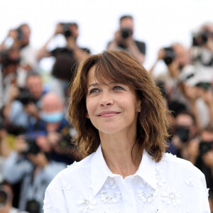 Sophie Marceau (habillée en Celine) au photocall du film Tout s'est bien passé lors du 74ème festival international du film de Cannes le 8 juillet 2021 © Borde / Jacovides / Moreau / Bestimage 