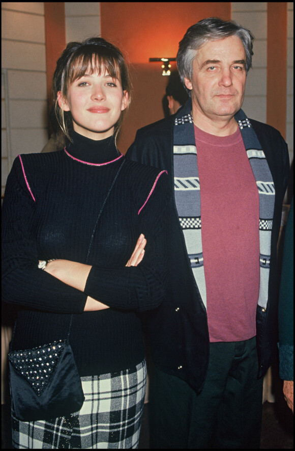 Archives - Sophie Marceau et Andrej Zulawski à l'inauguration de l'hôtel Marignan à Paris le 14 janvier 1992