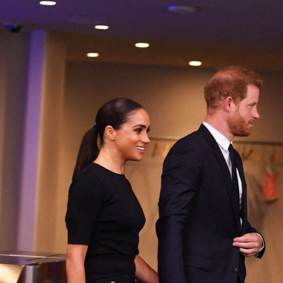 Le prince Harry, duc de Sussex et Meghan Markle, duchesse de Sussex, lors de la célébration du "Nelson Mandela International Day" au siège de l'ONU à New York. Le Prix Nelson Mandela des Nations Unies 2020 a été décerné à Mme Marianna V. Vardinoyannis de Grèce et au Dr Morissanda Kouyate de Guinée. New York, le 18 juillet 2022. 