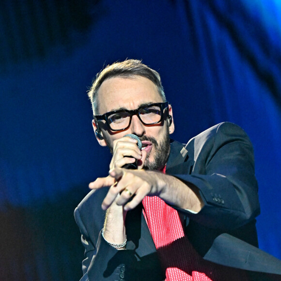 Christophe Willem - Enregistrement de l'émission "La Chanson de l'Année 2022" à Toulon, diffusée le 4 juin sur TF1. © Bruno Bebert-Jean-René Santini / Bestimage.
