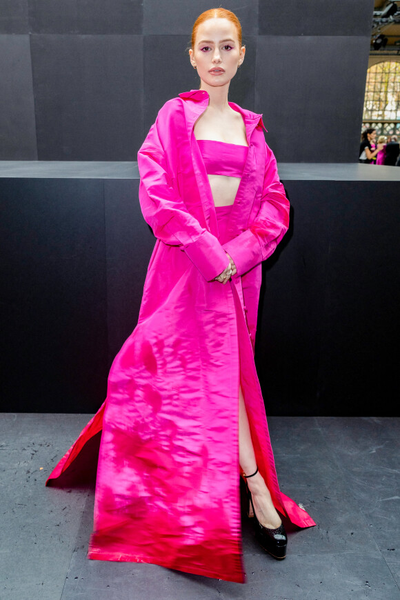 Madelaine Petsch - Photocall du défilé Valentino Collection Femme Prêt-à-porter Printemps/Eté 2023 lors de la Fashion Week de Paris (PFW), France, le 2 octobre 2022.