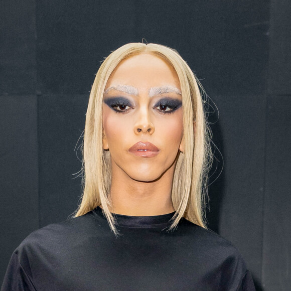 Bilal Hassani - Photocall du défilé Valentino Collection Femme Prêt-à-porter Printemps/Eté 2023 lors de la Fashion Week de Paris (PFW), France, le 2 octobre 2022. 
