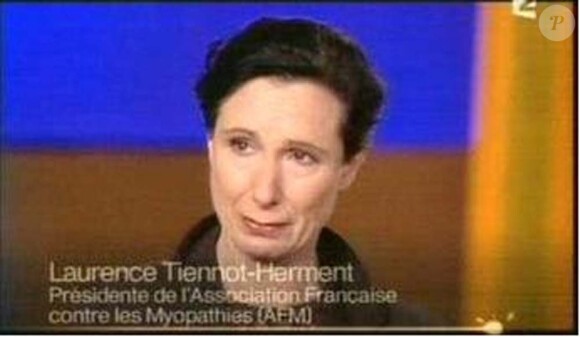 Laurence Thiennot-Herment, présidente de l'AFM, porte plainte contre Pierre Bergé, le 11 février 2010 !